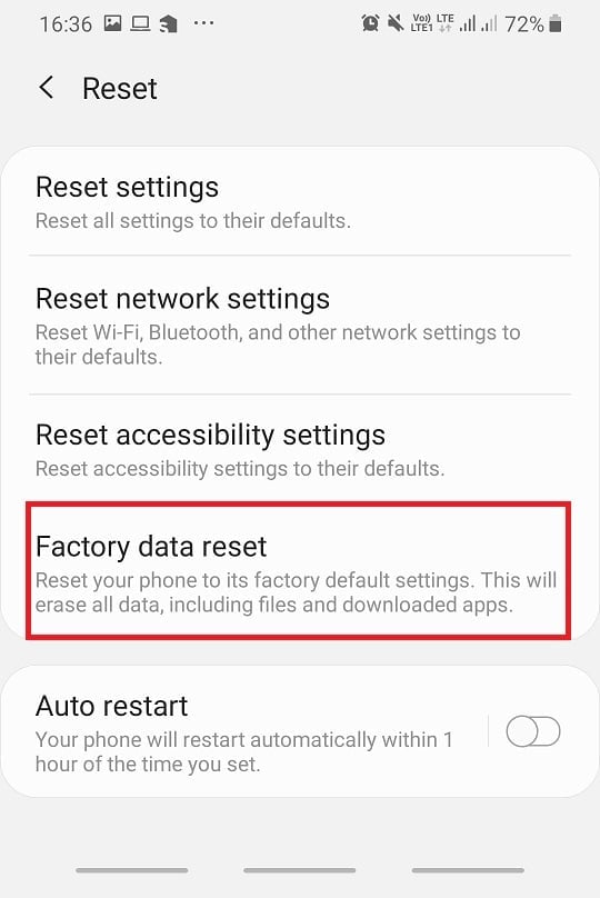  Klik pada reset data Pabrik di layar.