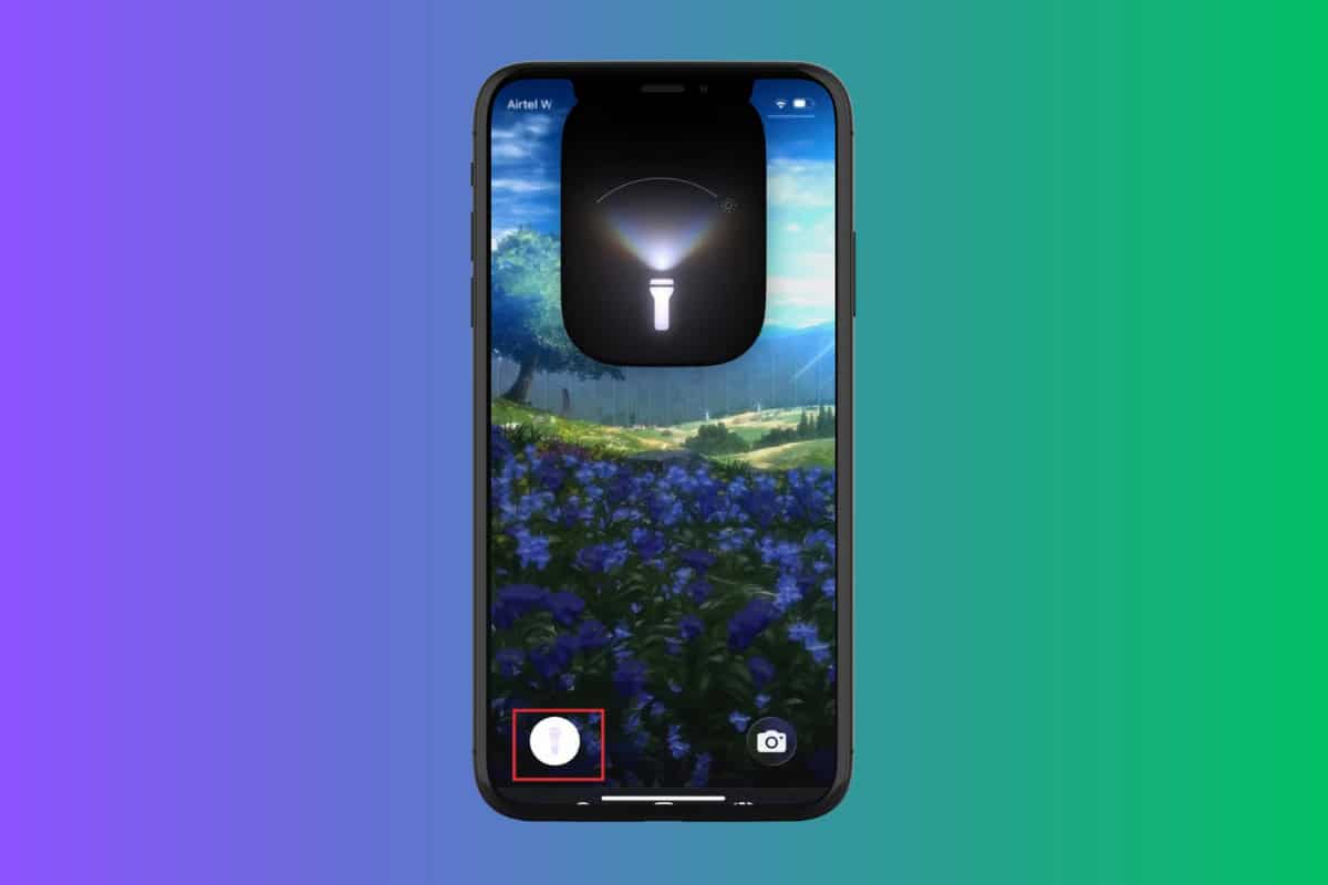 How to Turn Off Flashlight on iPhone
